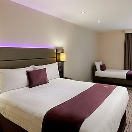 Premier Inn Liverpool Rainhill Eksteriør bilde